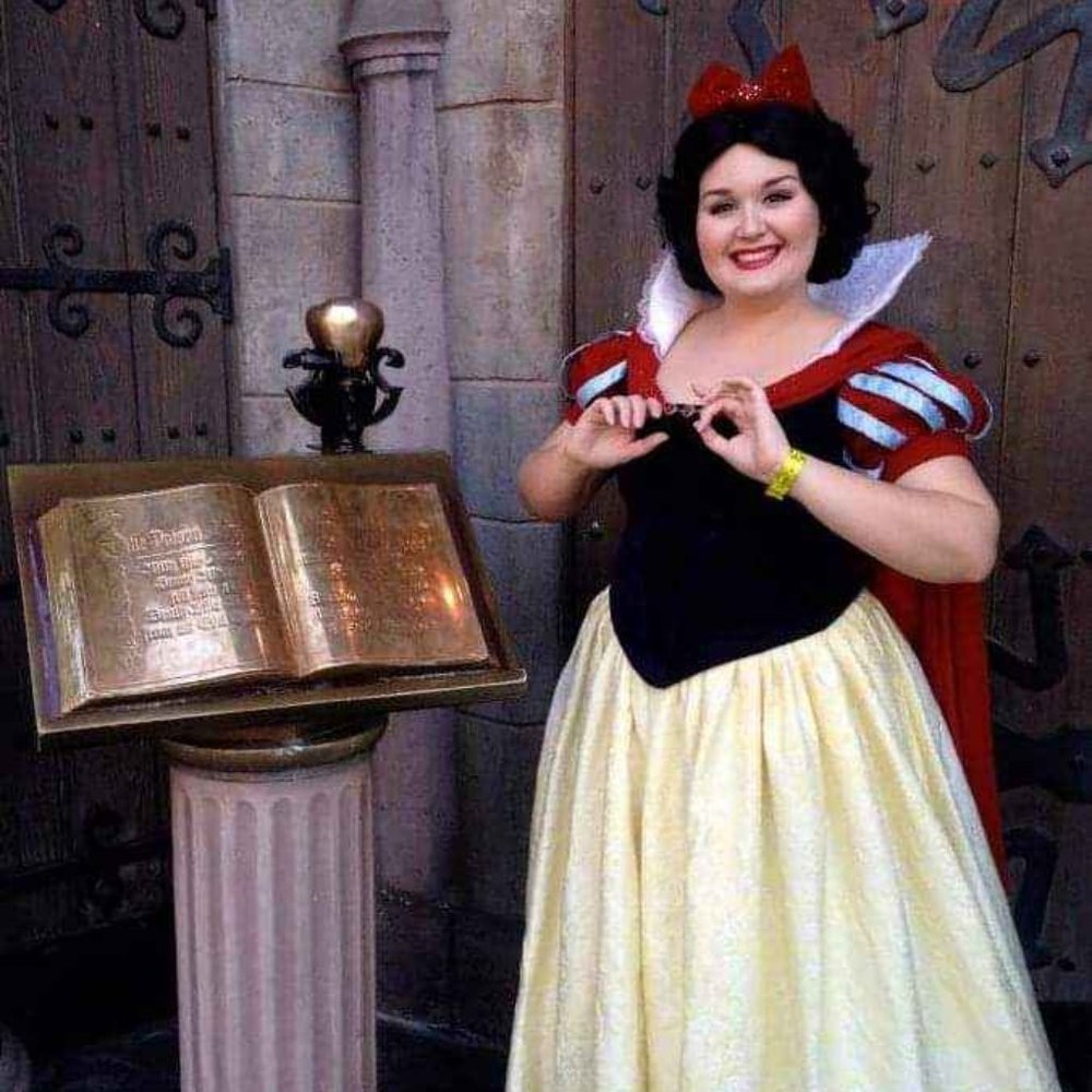 Custom Made, Park Quality, Plus Size Snow White Costume w/ Accessories